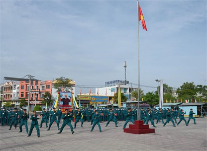 Huyện Bến Lức khai mạc hội thao dân quân cơ động