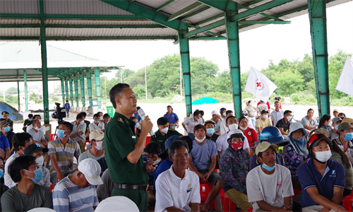 Tuyên truyền phòng chống vi phạm vùng biển nước ngoài cho ngư dân