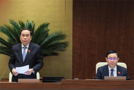 Đại biểu Quốc hội: Không được cản trở việc phổ biến, sử dụng Quốc kỳ, Quốc huy, Quốc ca