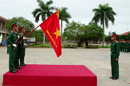 Tỉnh Long An tuyên thệ chiến sĩ mới năm 2022