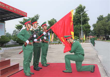 Lữ đoàn 75 tổ chức lễ tuyên thệ chiến sĩ mới năm 2022