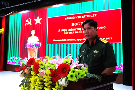 Khai mạc lớp lý luận chính trị cho đối tượng kết nạp Đảng năm 2022