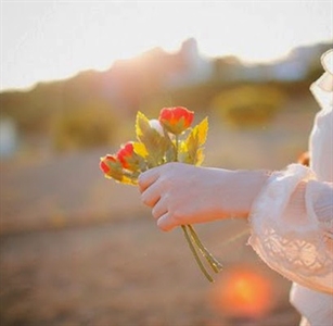 Em vẫn đợi anh về