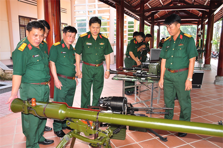 Sư đoàn 5 tổng kết 15 năm thực hiện Nghị quyết 382