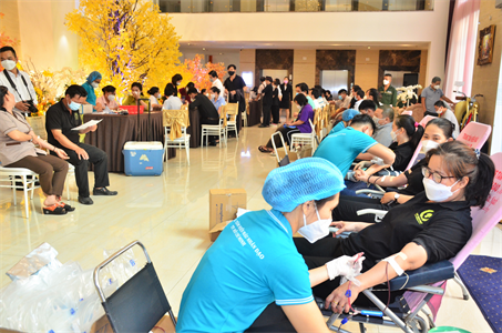 Công ty Tây Nam tổ chức chương trình hiến máu tình nguyện