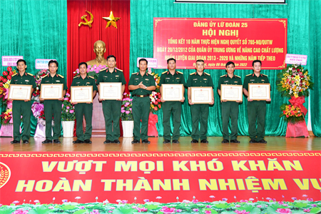 Đảng ủy Lữ đoàn 25 tổng kết 10 năm thực hiện Nghị quyết 765 của Quân ủy Trung ương