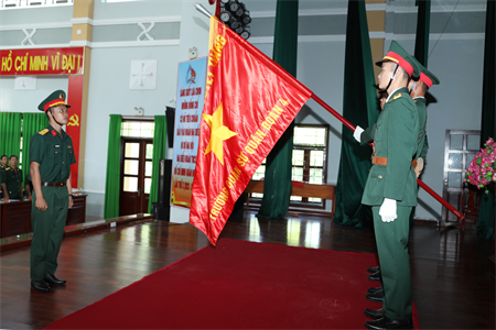 Trường Quân sự Quân đoàn 4 lễ tốt nghiệp khóa 43 đào tạo sĩ quan dự bị năm 2022