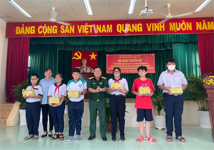 LLVT Quận 7 phối hợp tuyên truyền chủ quyền lãnh thổ quốc gia