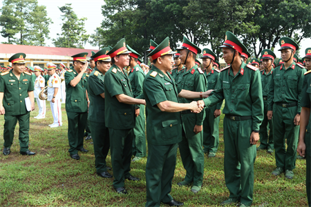 Trường Quân sự Quân đoàn 4 khai giảng đào tạo hạ sĩ quan chỉ huy và nhân viên chuyên môn kỹ thuật năm 2022