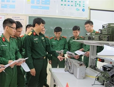 Xây dựng, phát huy vai trò đội ngũ nhà giáo Quân đội