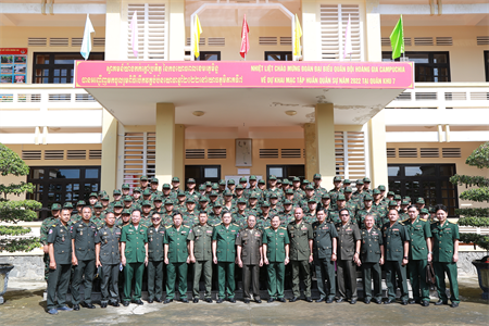 Quân khu 7 khai mạc tập huấn quân sự cho Quân đội Hoàng gia Campuchia