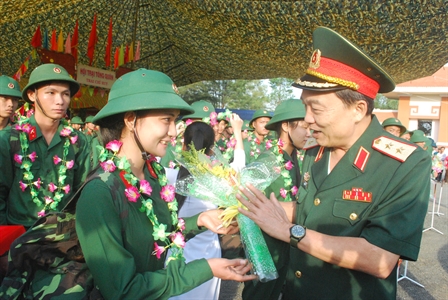 Hiệu quả từ chủ trương tuyển chọn trí thức trẻ vào Quân đội