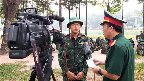 Trường Quân sự Quân khu gặp mặt ngày Báo chí Cách mạng Việt Nam