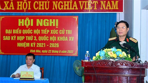 Thượng tướng Nguyễn Tân Cương tiếp xúc cử tri huyện Phú Giáo, tỉnh Bình Dương
