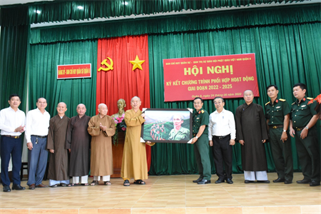 Ban CHQS Quận 8 tăng cường phối hợp với Phật giáo