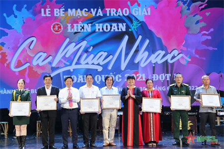 Đoàn Văn công Quân khu 7 đạt kết quả cao tại Liên hoan Ca múa nhạc toàn quốc