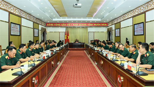 Giao nhiệm vụ cán bộ Chỉ huy trưởng, Chính ủy Bộ CHQS tỉnh tham gia thi toàn quân