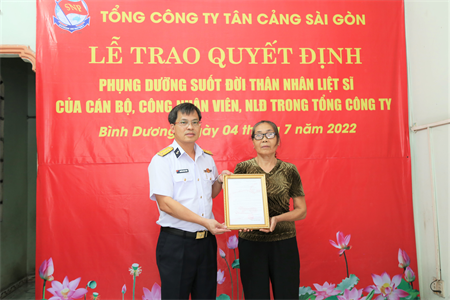 Tân Cảng Sài Gòn nhận phụng dưỡng suốt đời thân nhân liệt sĩ tại tỉnh Bình Dương