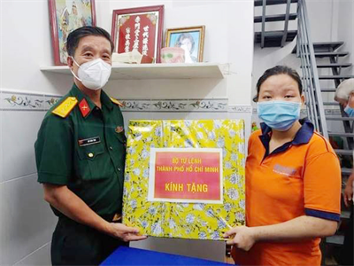 Ban CHQS Quận 6 bàn giao nhà tình nghĩa