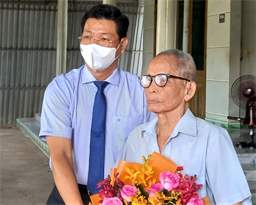 Cựu chiến binh 70 năm tuổi Đảng trọn đời vì nước vì dân