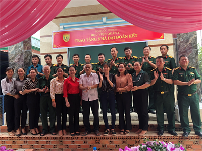 Học viện Quân y trao nhà đại đoàn kết tại thị xã Tân Uyên, tỉnh Bình Dương