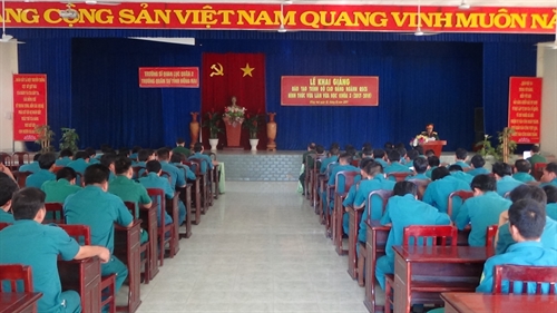 Khai giảng lớp đào tạo cán bộ trình độ cao đẳng ngành quân sự