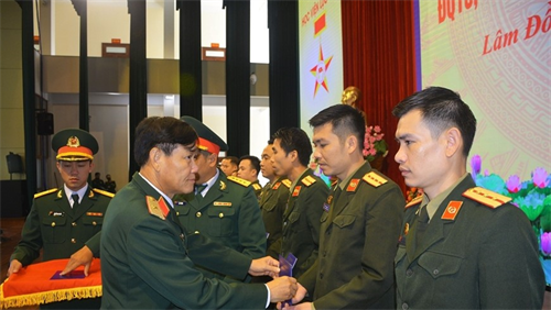 Học viện Lục quân tổ chức lễ tốt nghiệp cho các đối tượng