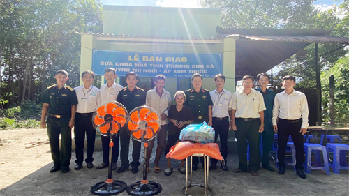 Ban CHQS huyện Củ Chi bàn giao nhà tình thương