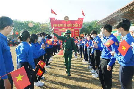 Thời hạn phục vụ tại ngũ của hạ sĩ quan, binh sĩ quy định như thế nào?