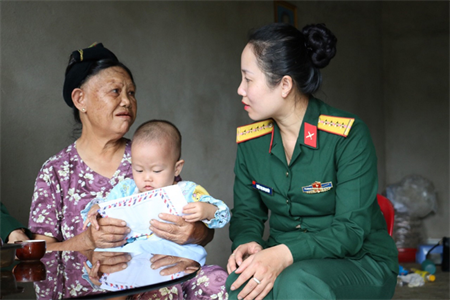 Học viện Lục quân thực hiện tốt chính sách hậu phương Quân đội