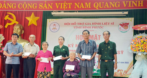 Hội hỗ trợ gia đình liệt sĩ tỉnh Bình Phước họp mặt kỷ niệm 75 năm Ngày Thương binh - liệt sĩ