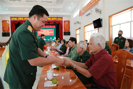 Bộ Tư lệnh Quân khu 7 tổ chức các hoạt động “Đền ơn đáp nghĩa” tại tỉnh Bình Thuận