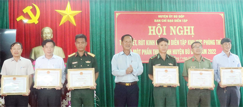 Huyện Bù Đốp tổng kết rút kinh nghiệm diễn tập khu vực phòng thủ năm 2022