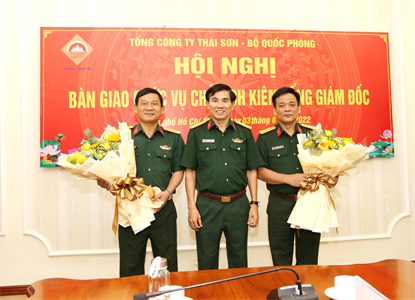 Bàn giao chức danh lãnh đạo Tổng công ty Thái Sơn