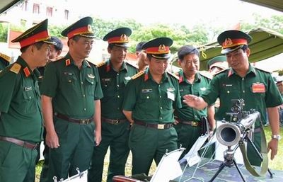 Chế độ lương, phụ cấp đối với viên chức quốc phòng