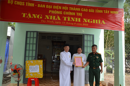 Bộ CHQS tỉnh Tây Ninh trao nhà tình nghĩa
