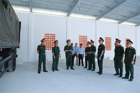 Quân khu nghiệm thu, bàn giao, đưa vào sử dụng nhà xe sẵn sàng chiến đấu Sư đoàn 5