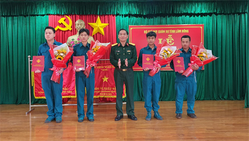 Thành lập Đại đội Dân quân pháo phòng không 37mm-1 huyện Đức Trọng, tỉnh Lâm Đồng