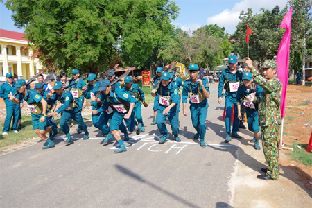 Bộ CHQS tỉnh Bình Thuận bế mạc Hội thao Trung đội Dân quân cơ động