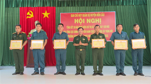 Ban CHQS huyện Bến Cầu, tỉnh Tây Ninh tổng kết 30 năm thực hiện Chỉ thị 143
