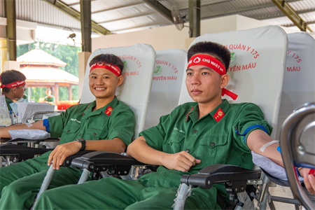 Hiến máu tình nguyện, nghĩa cử cao đẹp