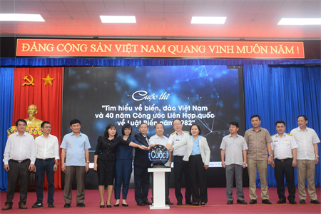 Tổng công ty Tân Cảng Sài Gòn phối hợp tổ chức cuộc thi tìm hiểu về biển, đảo Việt Nam