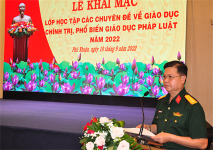 Công ty Tây Nam học tập các chuyên đề giáo dục chính trị và phổ biến giáo dục pháp luật năm 2022