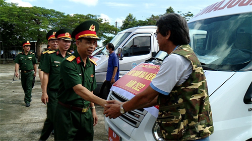 Bộ CHQS tỉnh Bình Dương kiểm tra sẵn sàng động viên phương tiện kỹ thuật năm 2022