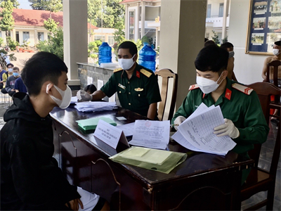 Công dân khi đi kiểm tra, sơ tuyển, khám sức khỏe thực hiện Nghĩa vụ quân sự