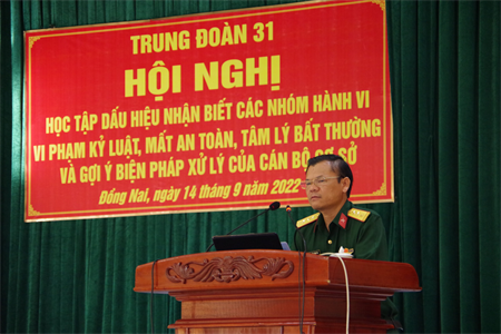 Trung đoàn 31 – Sư đoàn 309: Học tập dấu hiệu nhận biết các nhóm hành vi và biện pháp xử lý của cán bộ cơ sở