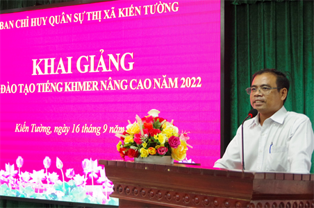 Bộ CHQS tỉnh Long An khai giảng lớp tiếng Khmer năm 2022