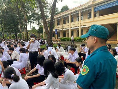Thị xã Phước Long đa dạng hình thức tuyên truyền Luật Nghĩa vụ quân sự