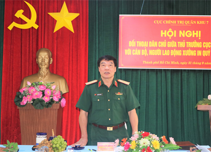 Thủ trưởng Cục Chính trị đối thoại dân chủ với cán bộ, người lao động Xưởng in