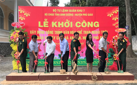 LLVT huyện Phú Giáo khởi công xây dựng công trình văn hóa, thể thao tặng cơ sở tôn giáo